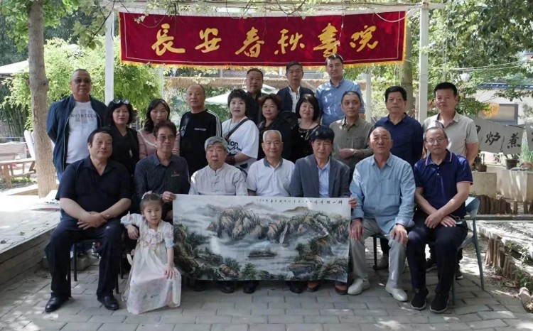 长安春秋书院召开“笔会+班子会”以文聚力谋发展 共绘书院新蓝图