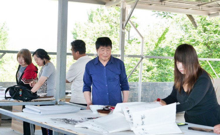 “劳动绘春色，秦岭采风忙”——长安春秋书院秦岭写生创作活动圆满举行